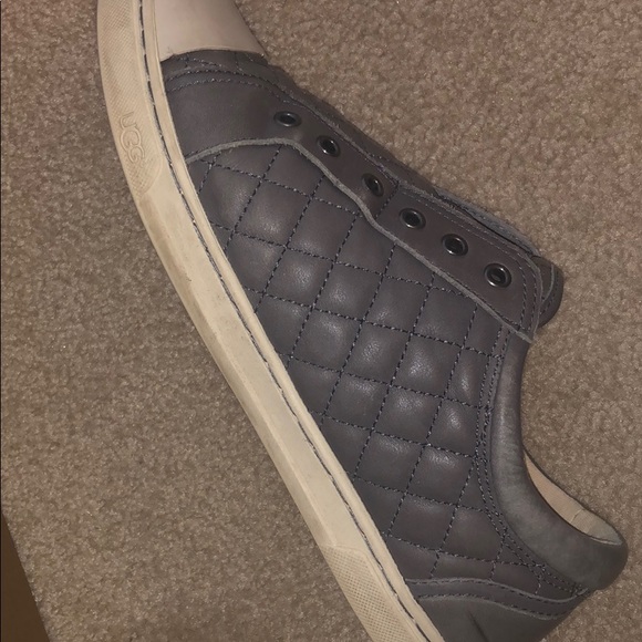 Ugg Gray Sneakers Good Used Condition SIZE 9 - Picture 4 of 8